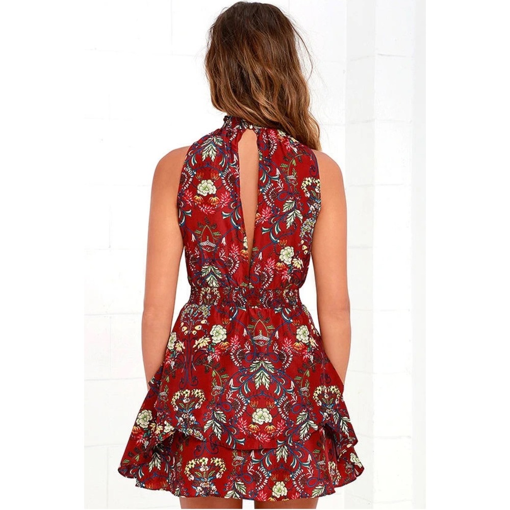 Moon River Calla Burgundy Floral Print Smocked Tiered Mini Dress MR1817 Medium - Picture 4 of 11